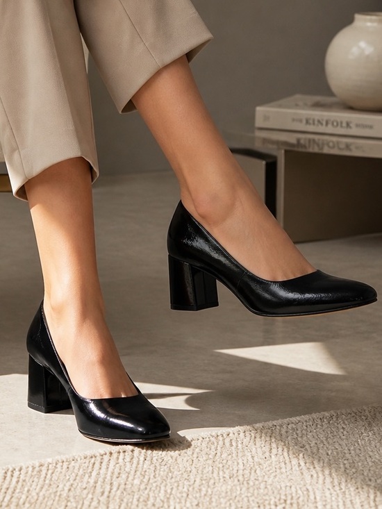 Clarks Shoes - Clarks Classic Black Women's Block Heel Pumps Size 9 M, Black patten